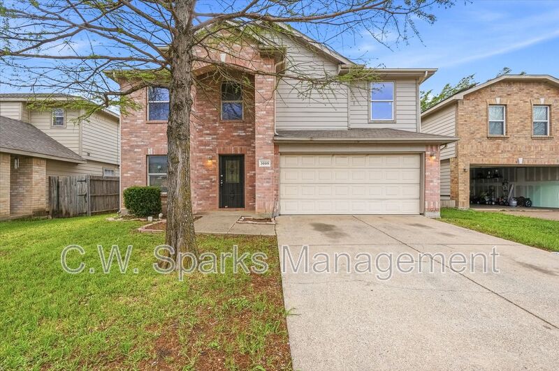 Dallas House: 3009 Dusty Oak Dr