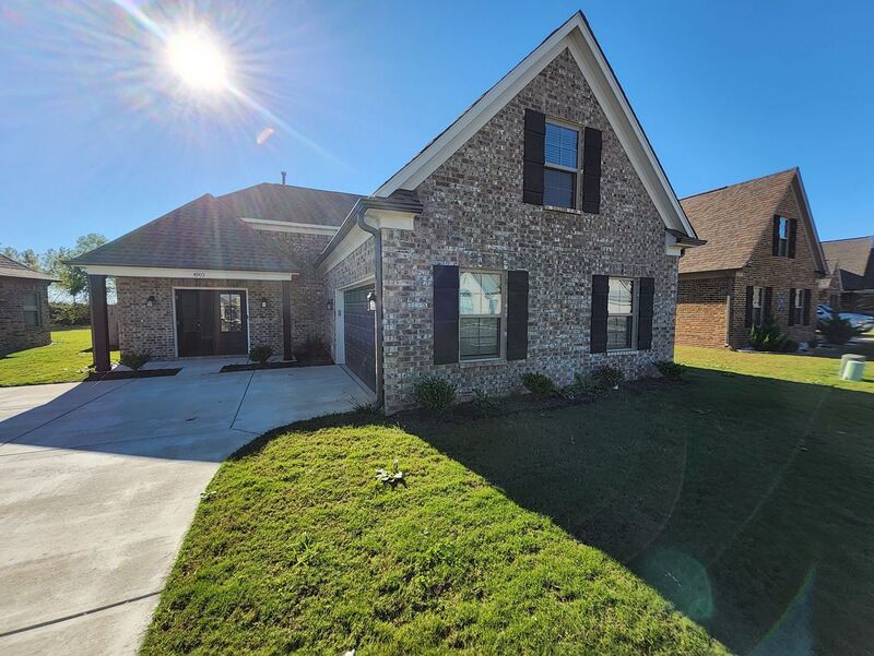 Walls House: 4903 Reunion Dr