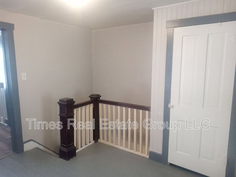 Pottstville Condo: 206 West Railroad PA