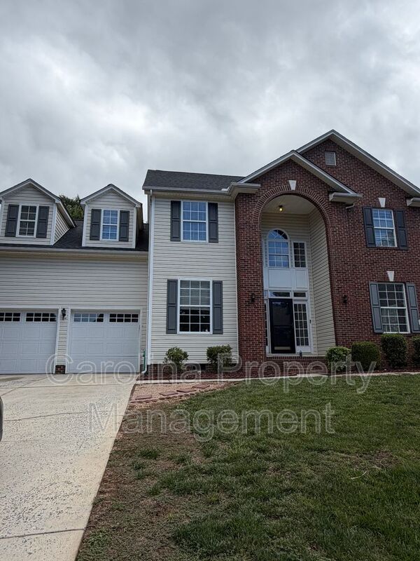 Concord House: 4814 Chesney St NW