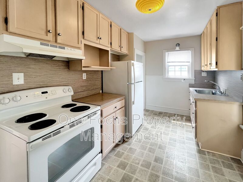 Montoursville House: 405 N Arch Street
