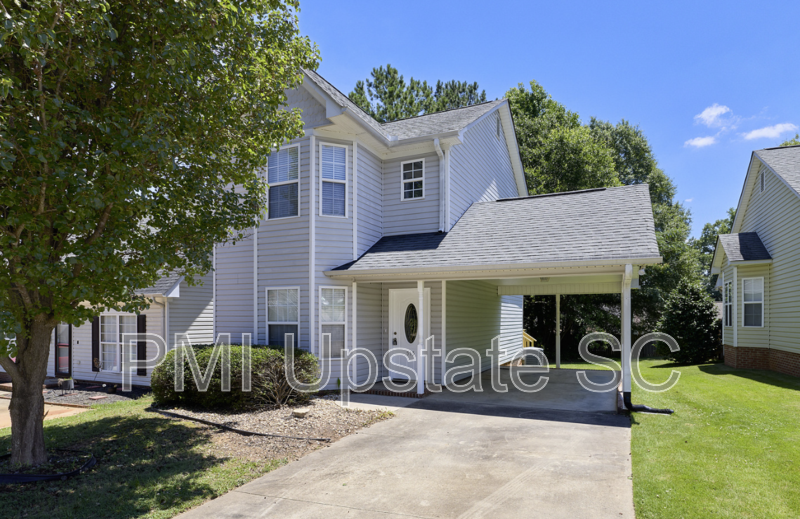 Moore House: 515 S Brown Beaver Ct