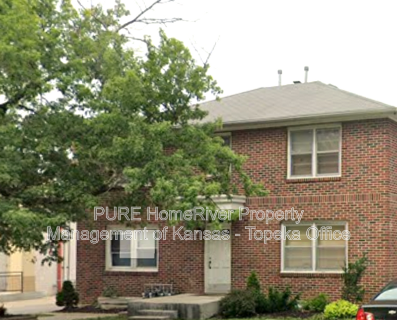 Topeka House: 1239 SW Oakley Ave.