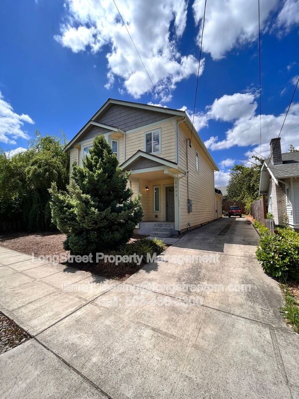 Portland House: 4833 NE 18th Ave