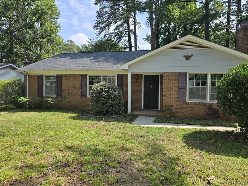 Cary House: 1410 Suterland Road