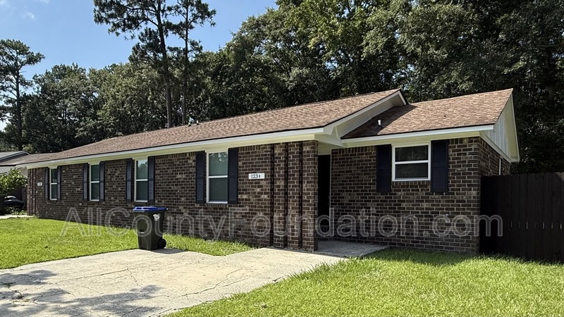 Summerville Condo: 123 Woodduck Dr. #B