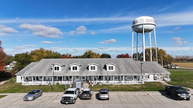 Scribner House: 180 Poppe Drive-14