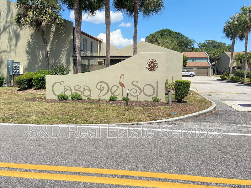 Winter Haven Townhome: 2500 21st St NW