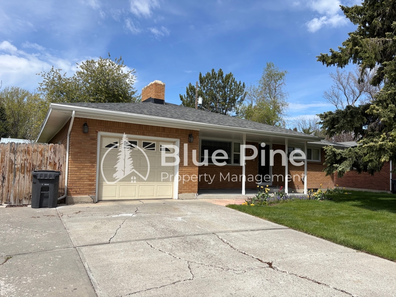 Idaho Falls House: 239 Pinon Drive
