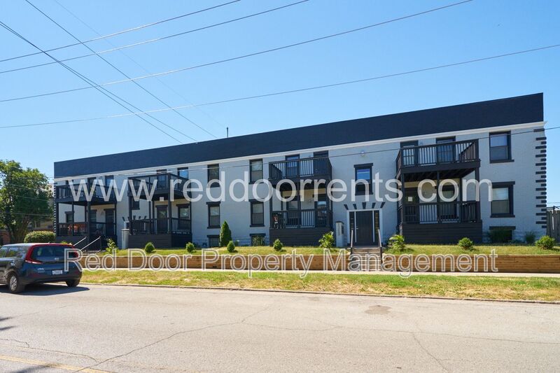 Indianapolis Condo: 1329 E Market St