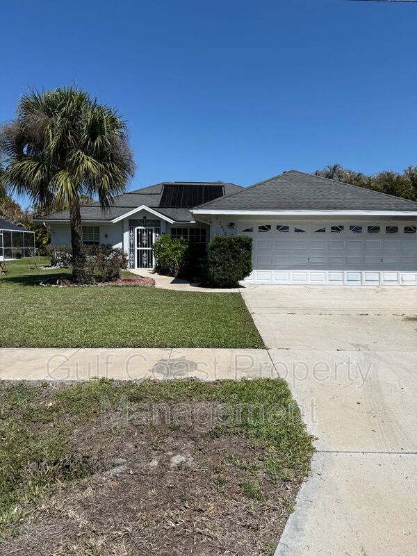 Lehigh Acres House: 2612 7TH St W