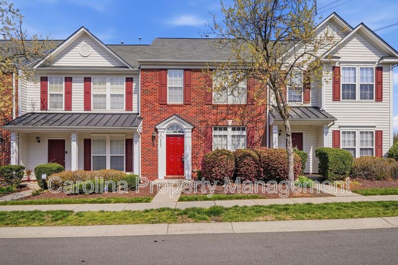 Charlotte House: 4957 Sunburst Ln