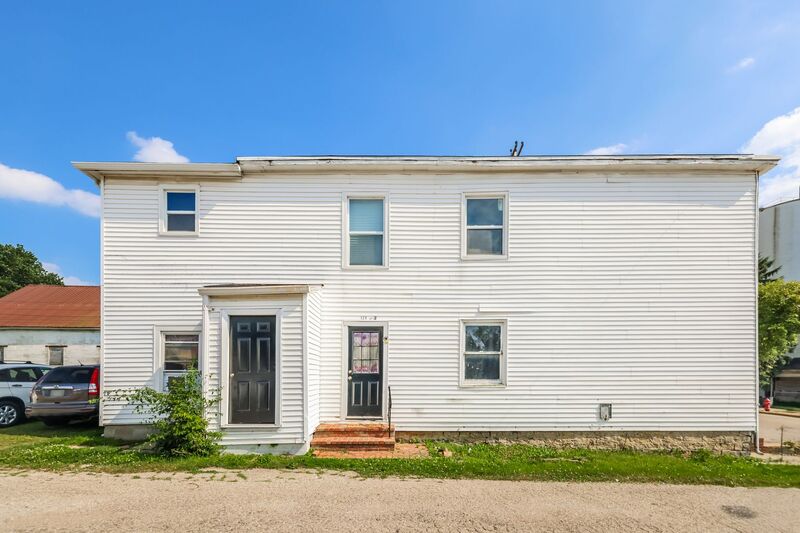South Charleston House: 124 S. Chillicothe St.