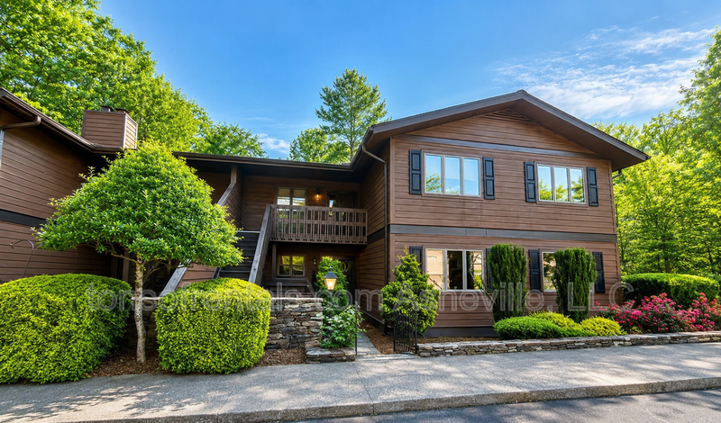 Laurel Park Condo: 115 Bent Tree Drive