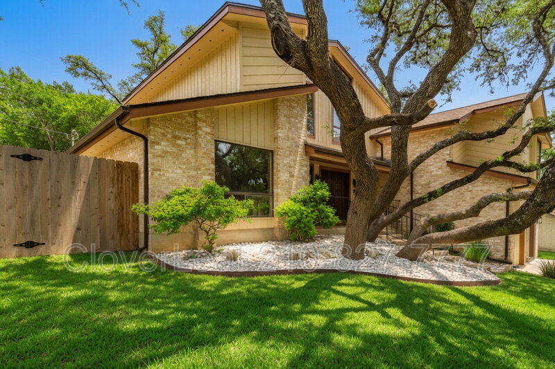 San Antonio House: 2907 Burnt Oak St