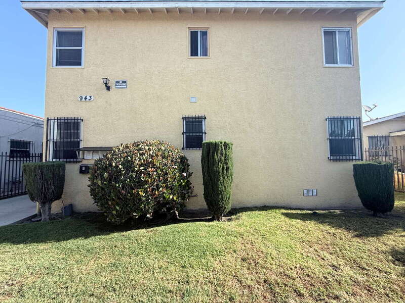 Los Angeles Condo: 943 West 68th Street