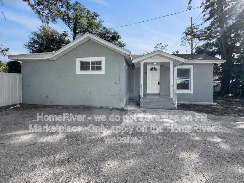 Tampa House: 1410 E Waters Ave