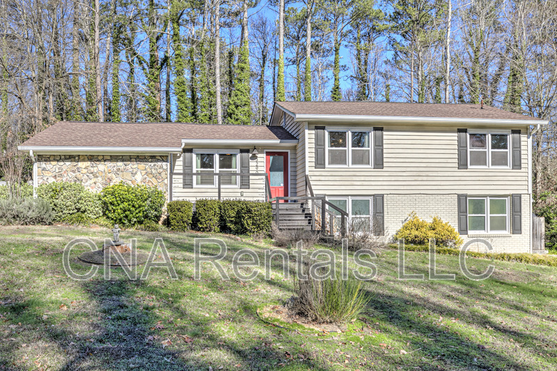 Marietta House: 3290 Forest Creek Dr