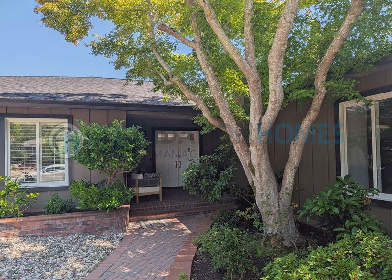 San Rafael House: 136 Peacock Dr.