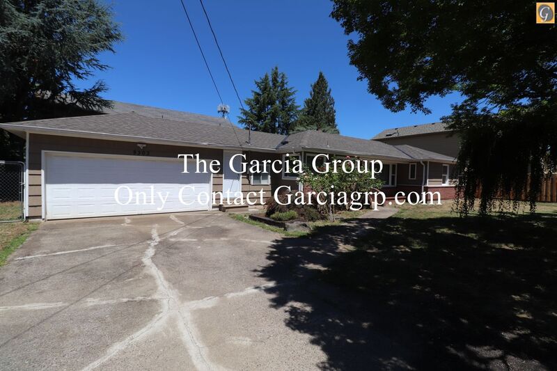 Portland House: 9303 SE Francis St
