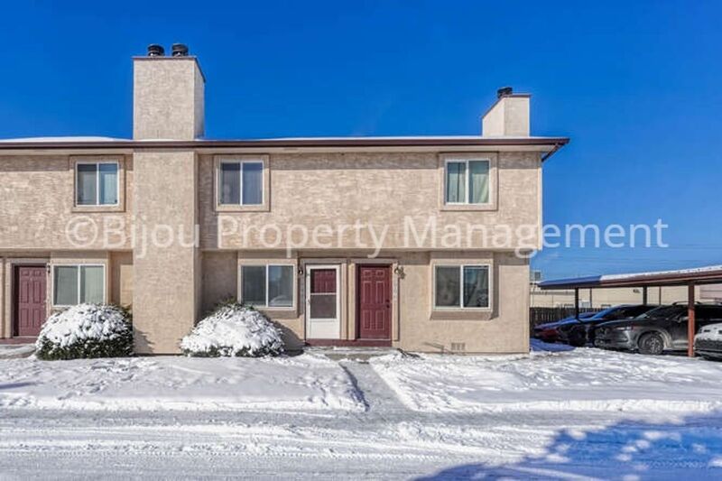 Colorado Springs House: 3066 Starlight Cir