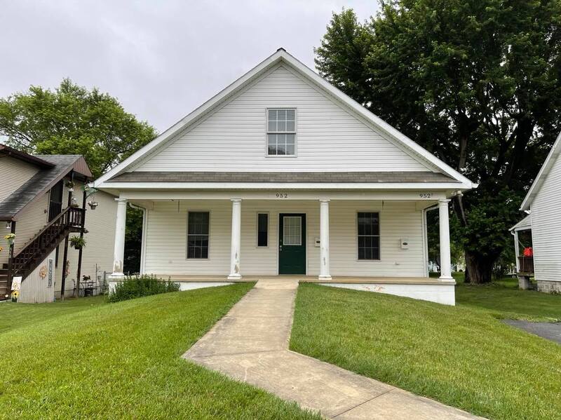 Request a Viewing for 952 Linwood Road Tenant Turner