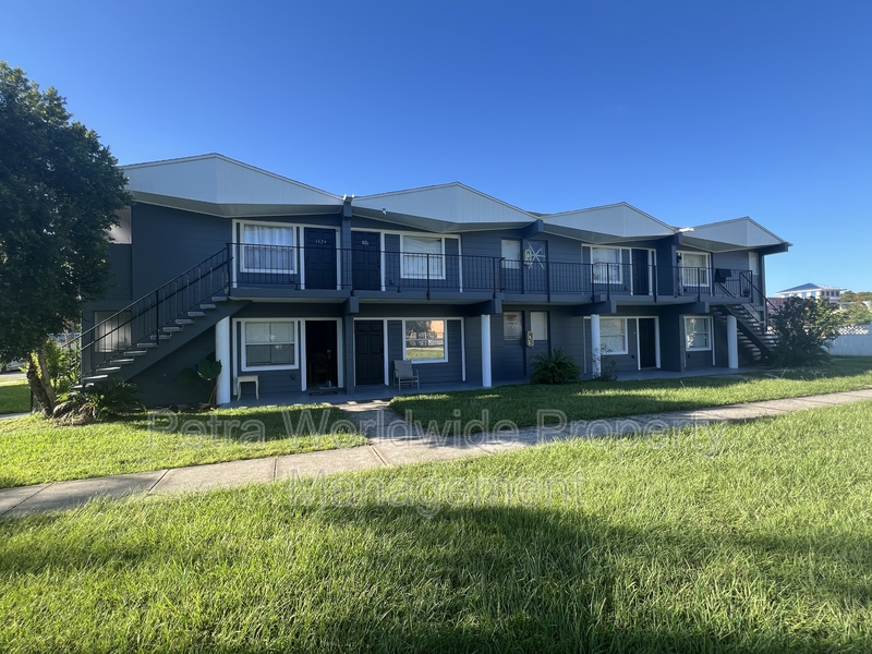 Orlando Condo: 1100 Doss Ave