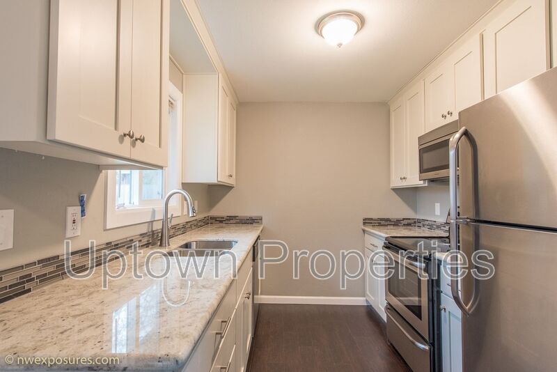 Tigard House: 8105 SW Thorn St