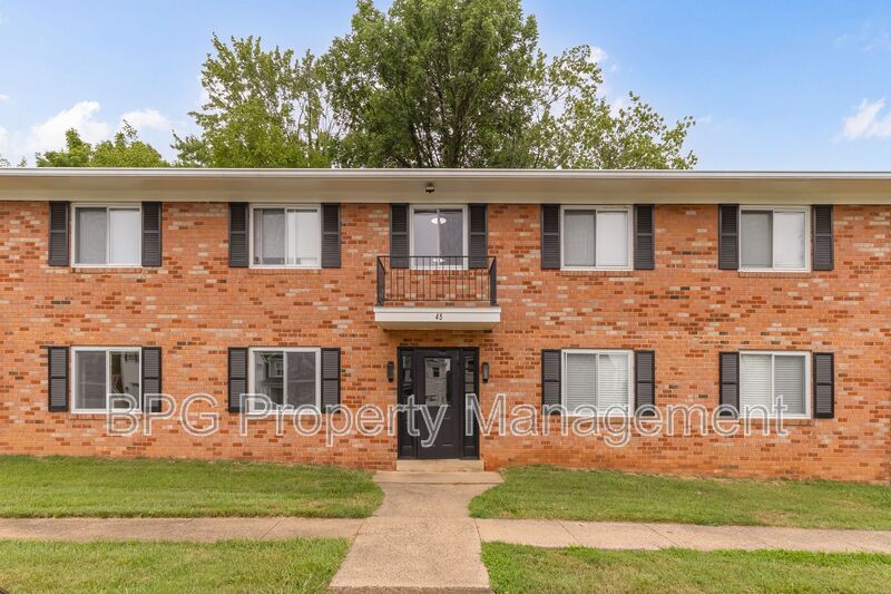 Warrenton Condo: 45 Washington St