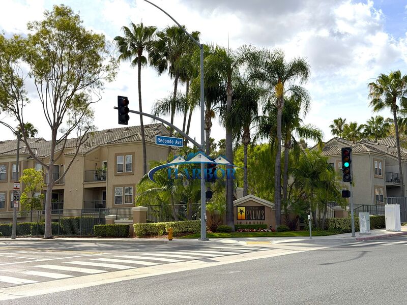 Long Beach Condo: 3408 Hathaway Avenue
