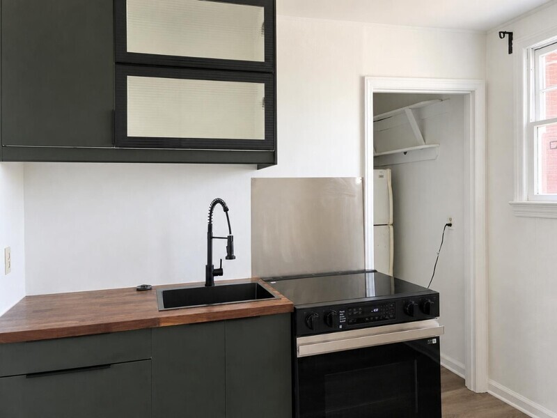Main Rental Photo 2