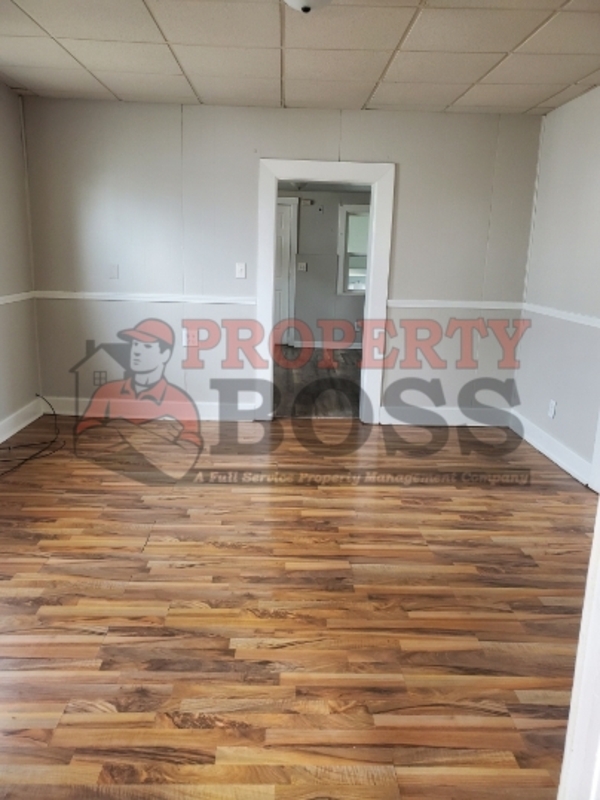 Gary House: 1525 Roosevelt Street