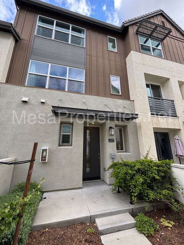 Rancho Cucamonga Townhome: 11027 Serenity Dr.