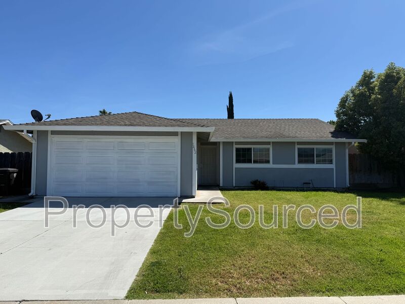 Manteca House: 1462 Snyder St