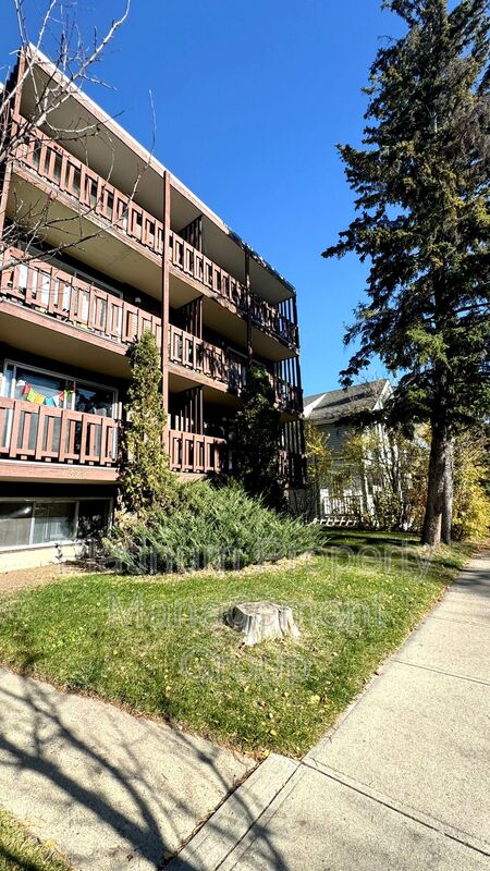 Calgary House: 322 6 Avenue Northeast