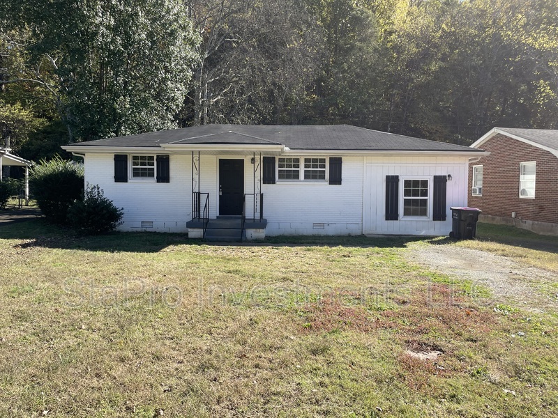 Goodlettsville House: 118 Bellar Dr