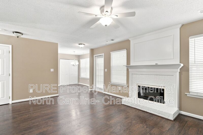 Charlotte House: 14125 Arbor Ridge Dr