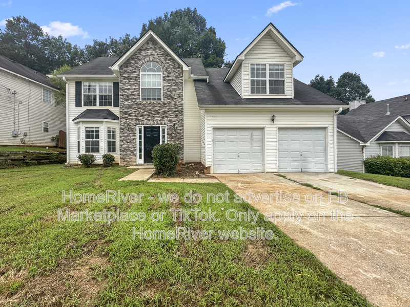 Fairburn House: 470 Cherry Branch Ln