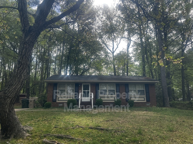 Garner House: 511 Buck Branch Drive