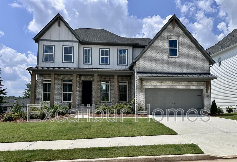 Woodstock House: 322 Tillman Pass