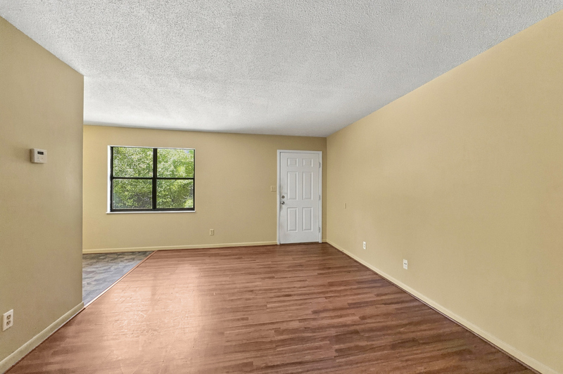 Photograph 8 of 12827 Chapman Highway, 4