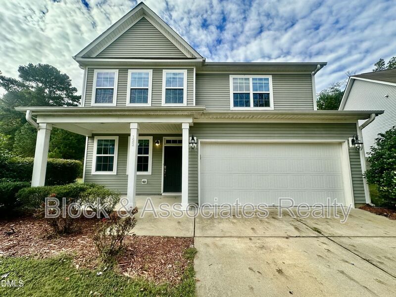 Fuquay Varina House: 122 Tweedbank Court