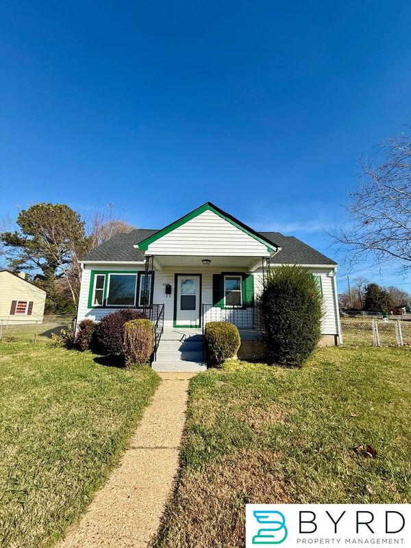 Henrico House: 5305 Lochaven Ave