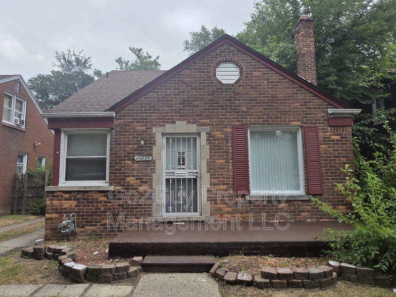 Detroit House: 20536 Biltmore