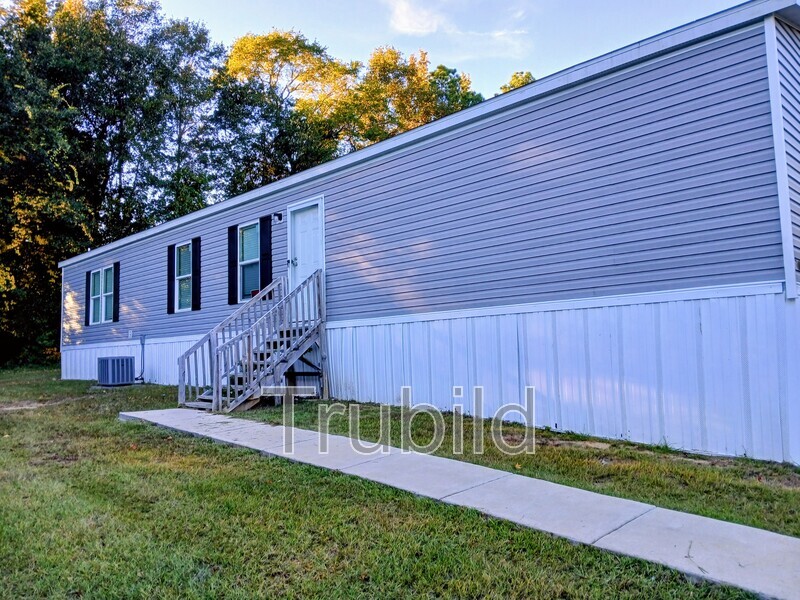 Fayetteville House: 1851 Blake St