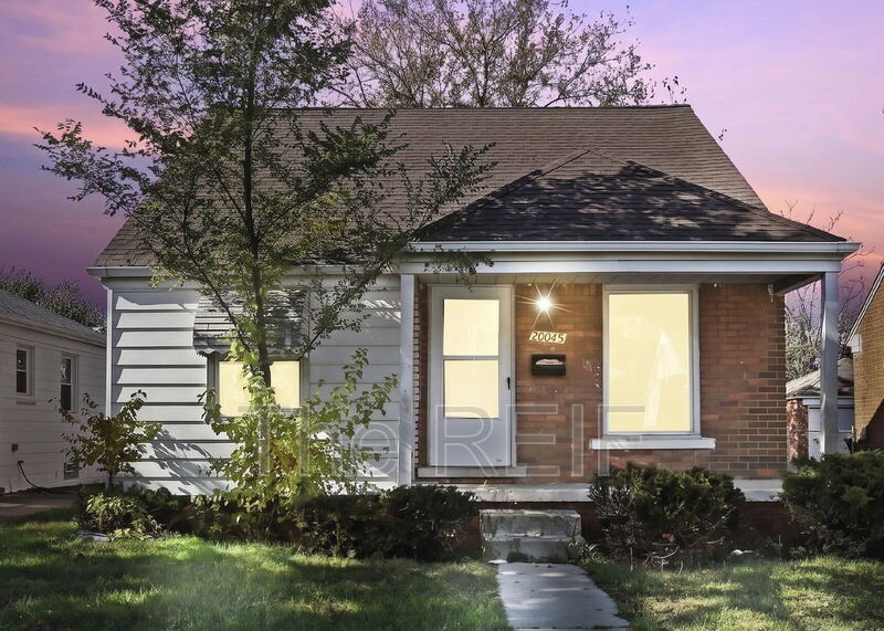Detroit House: 20045 Greenlawn Street