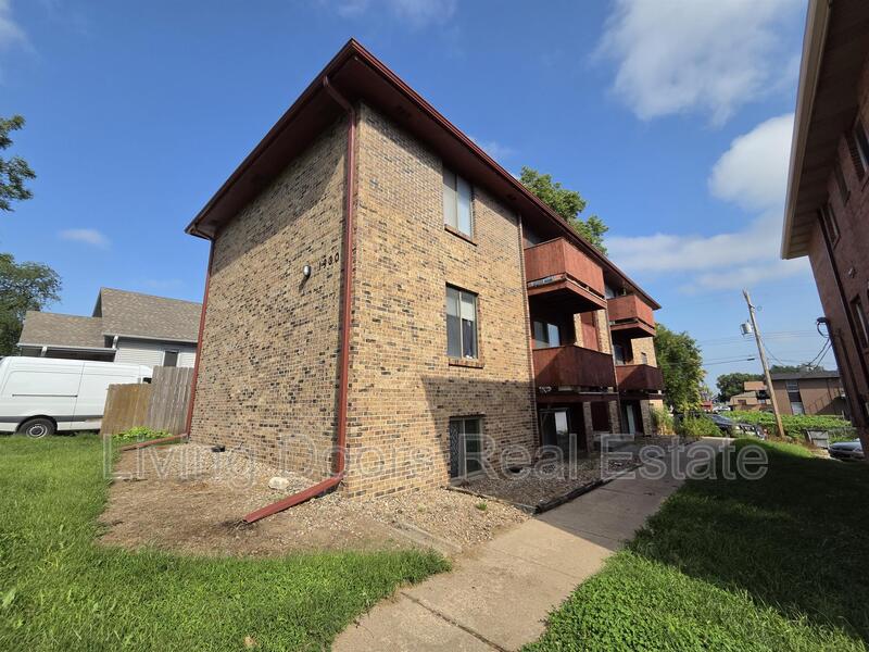 Lincoln Condo: 1930 G St #1