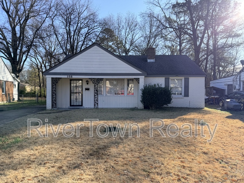 Memphis House: 508 Sharon Dr