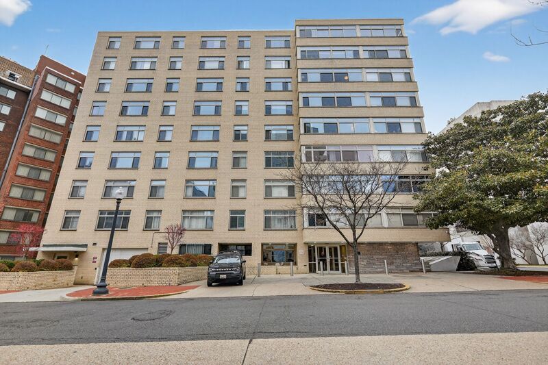 Washington House: 2401 H Street Northwest