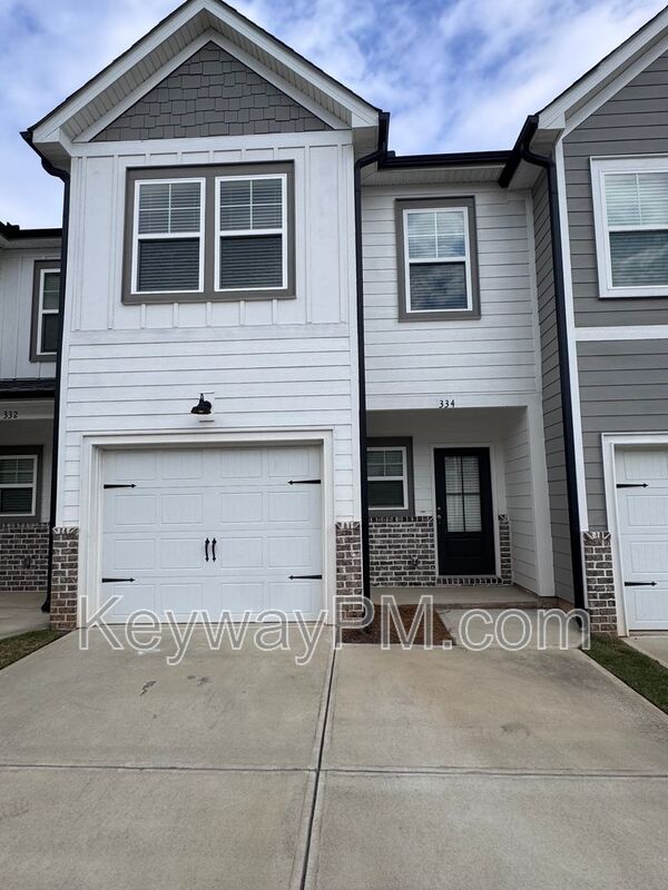 Evans Townhome: 334 Sumac Trail